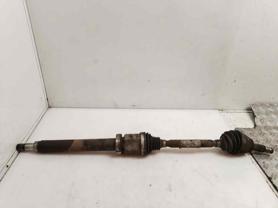 TRANSMISION DELANTERA DERECHA 124414