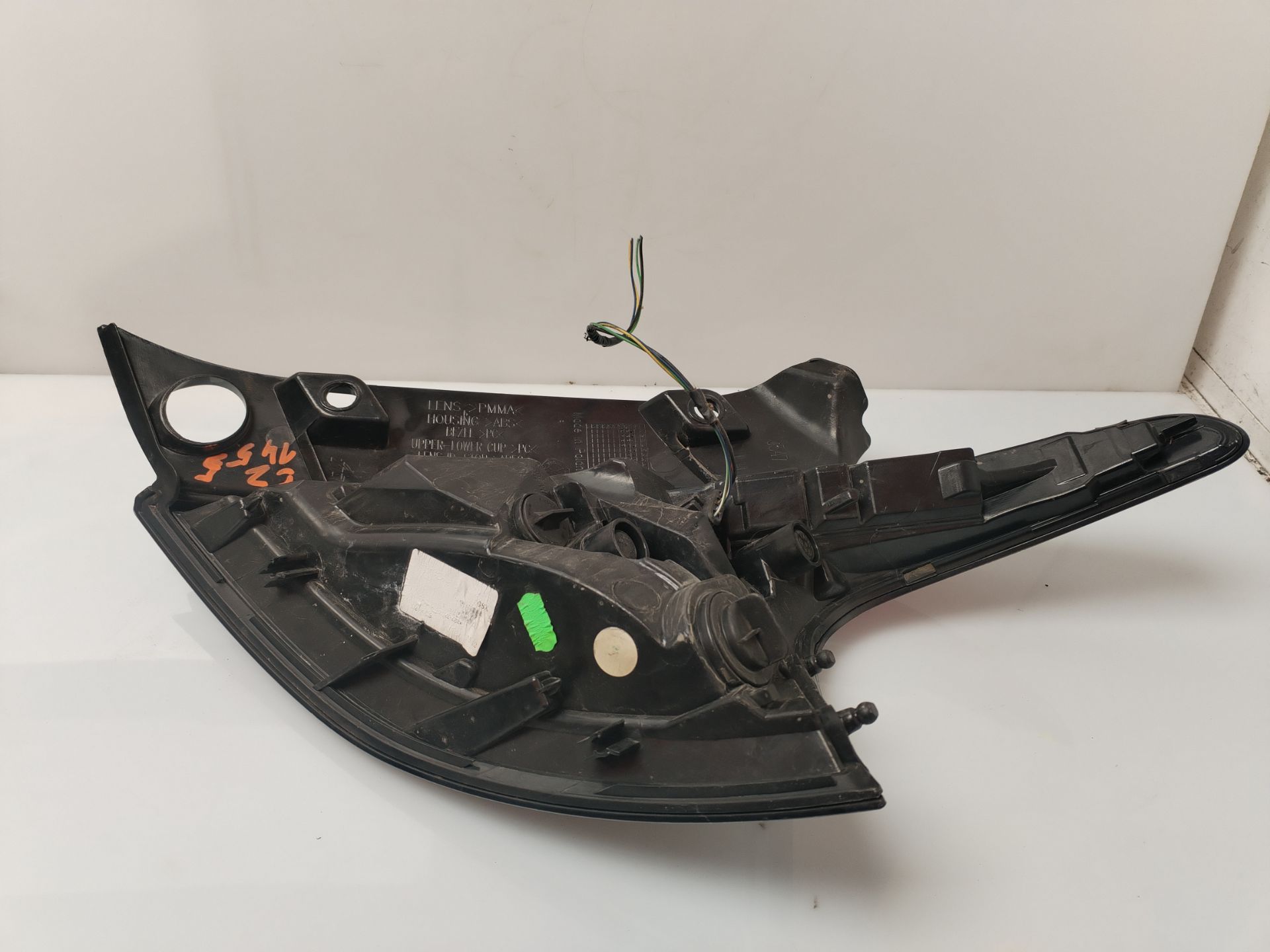 PILOTO TRASERO IZQUIERDO 135564