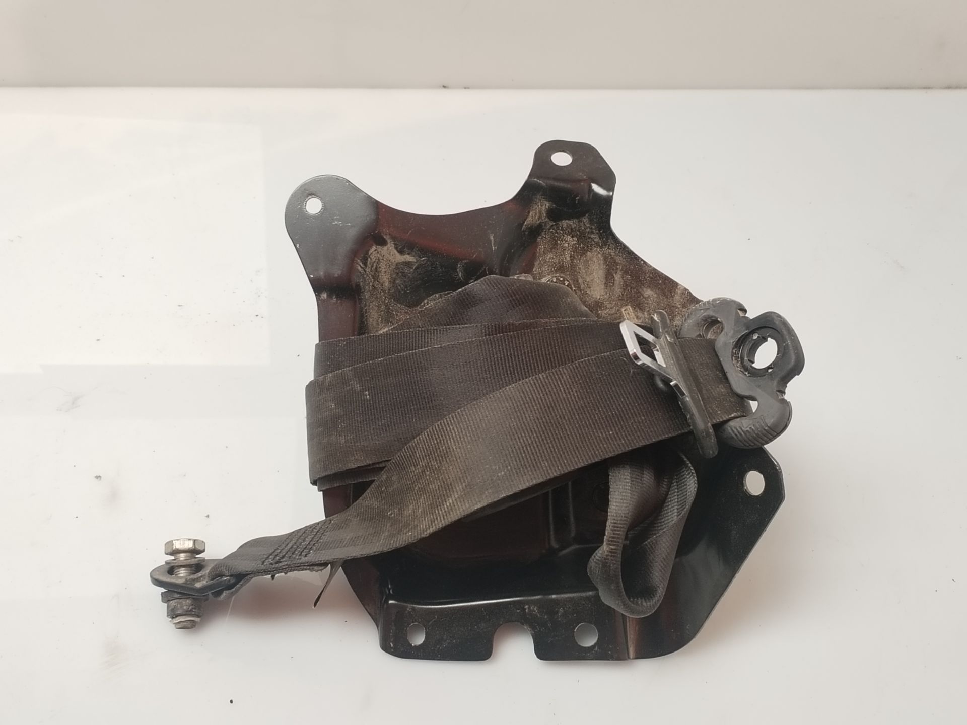 CINTURON SEGURIDAD TRASERO IZQUIERDO 135448