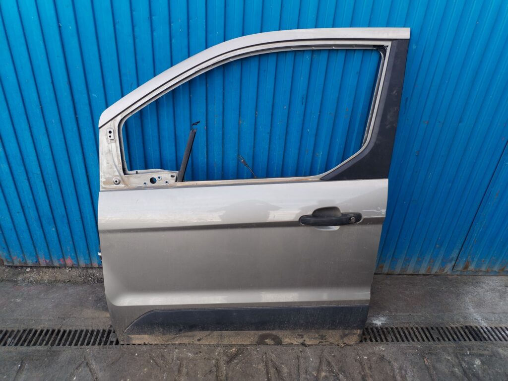 PUERTA DELANTERA IZQUIERDA 134947