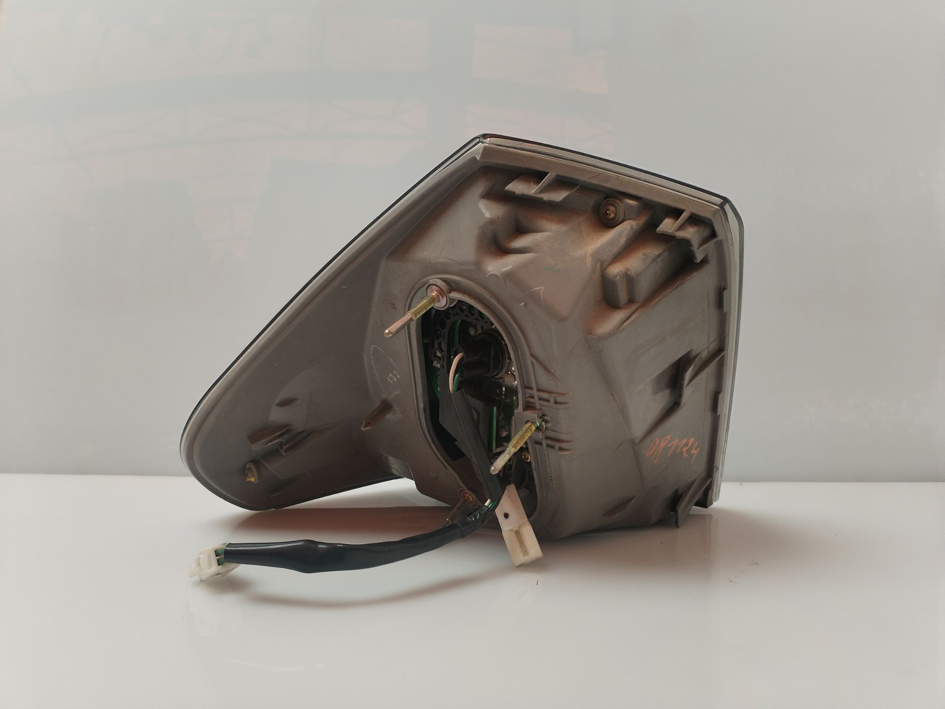 PILOTO TRASERO DERECHO 134648