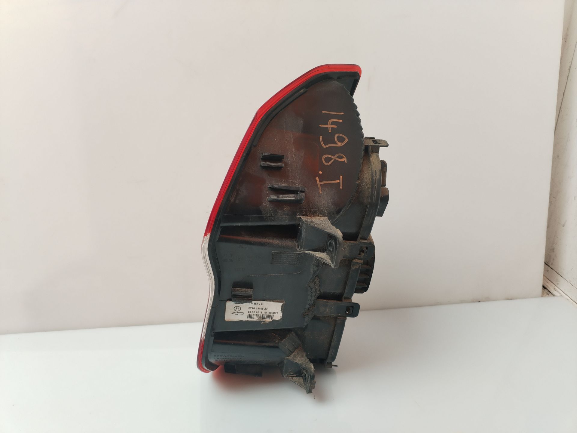 PILOTO TRASERO IZQUIERDO 135272