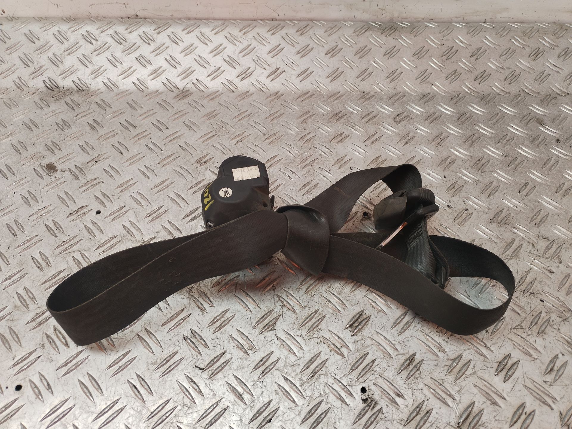 CINTURON SEGURIDAD DELANTERO IZQUIERDO 132084