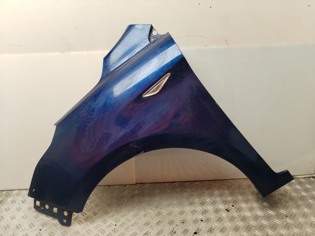 ALETA DELANTERA IZQUIERDA 134900