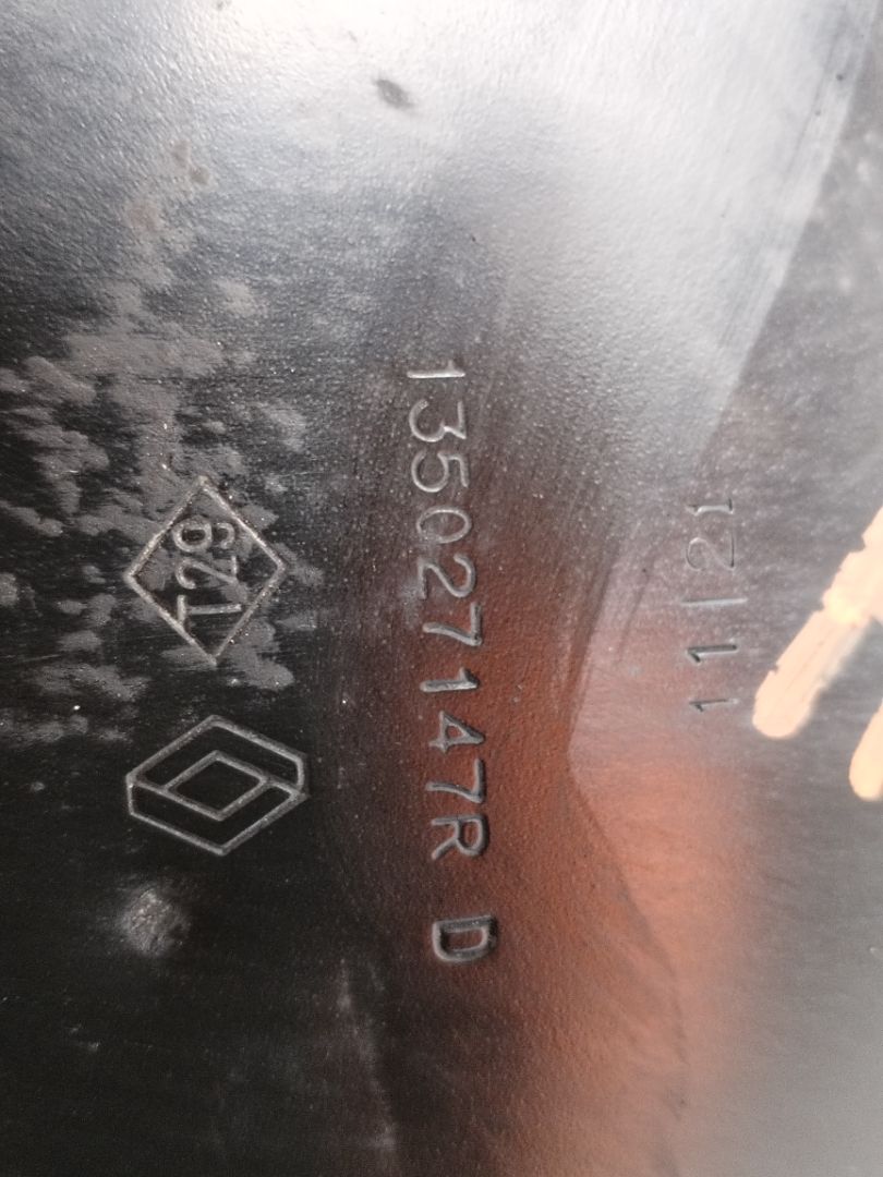 TAPA DISTRIBUCION 135445