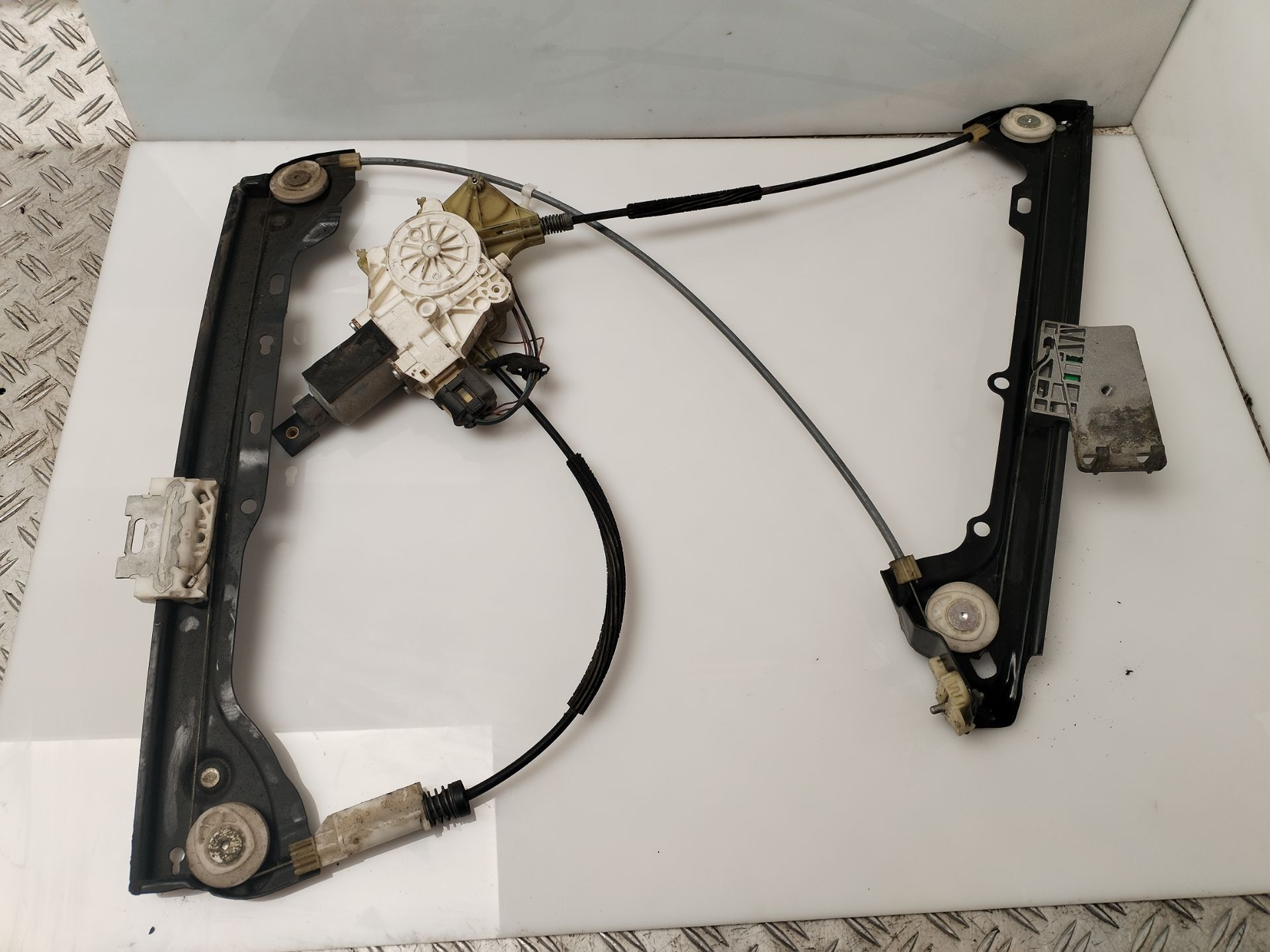 ELEVALUNAS DELANTERO IZQUIERDO 134891