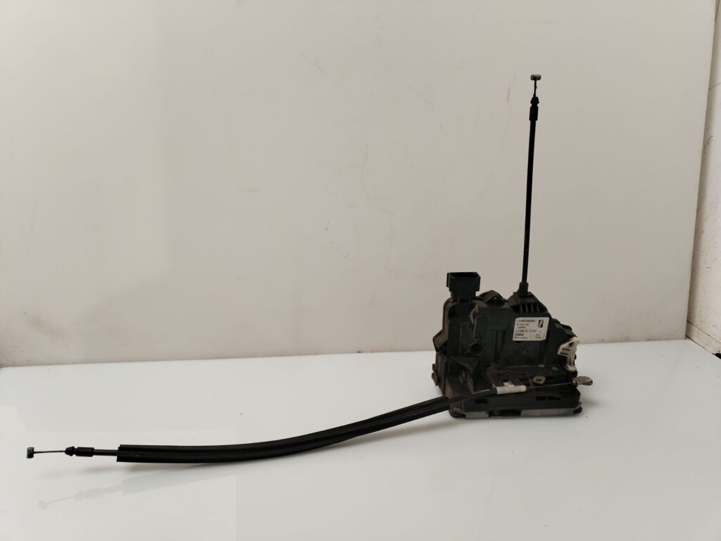 CERRADURA PUERTA TRASERA DERECHA 135255