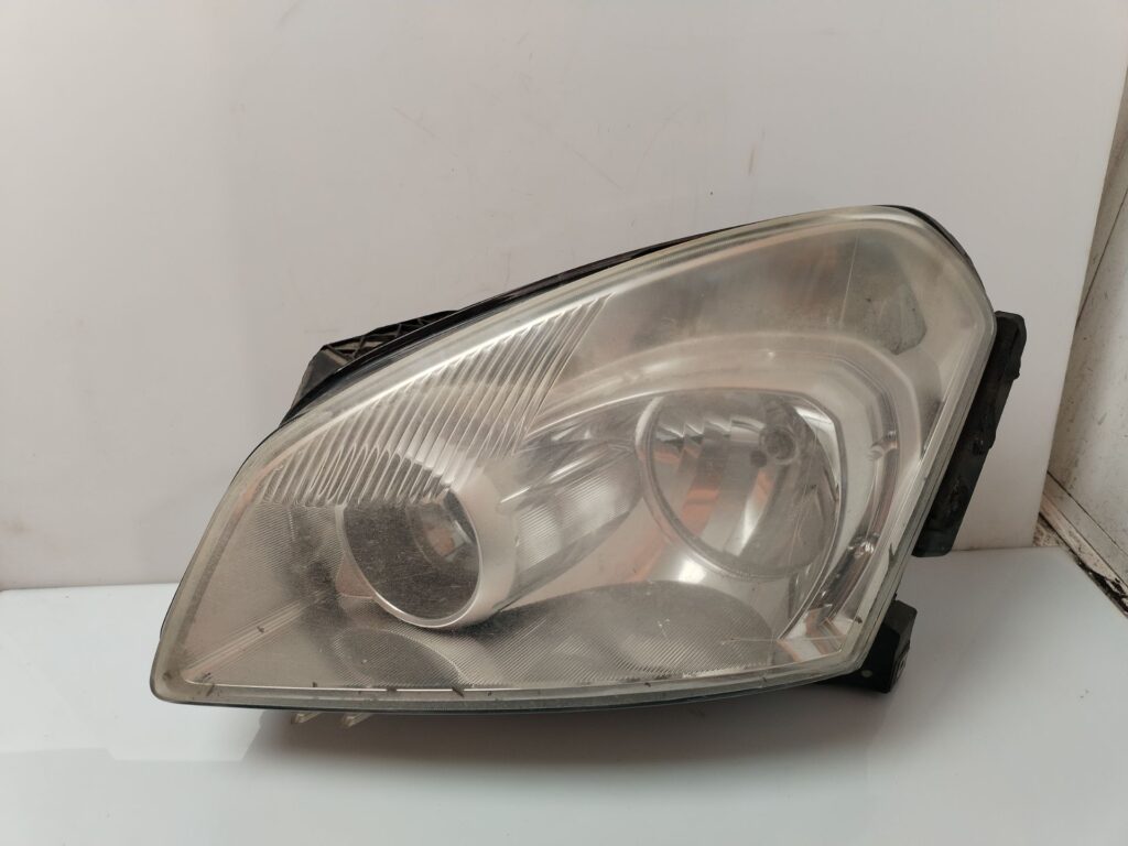 FARO IZQUIERDO 135387