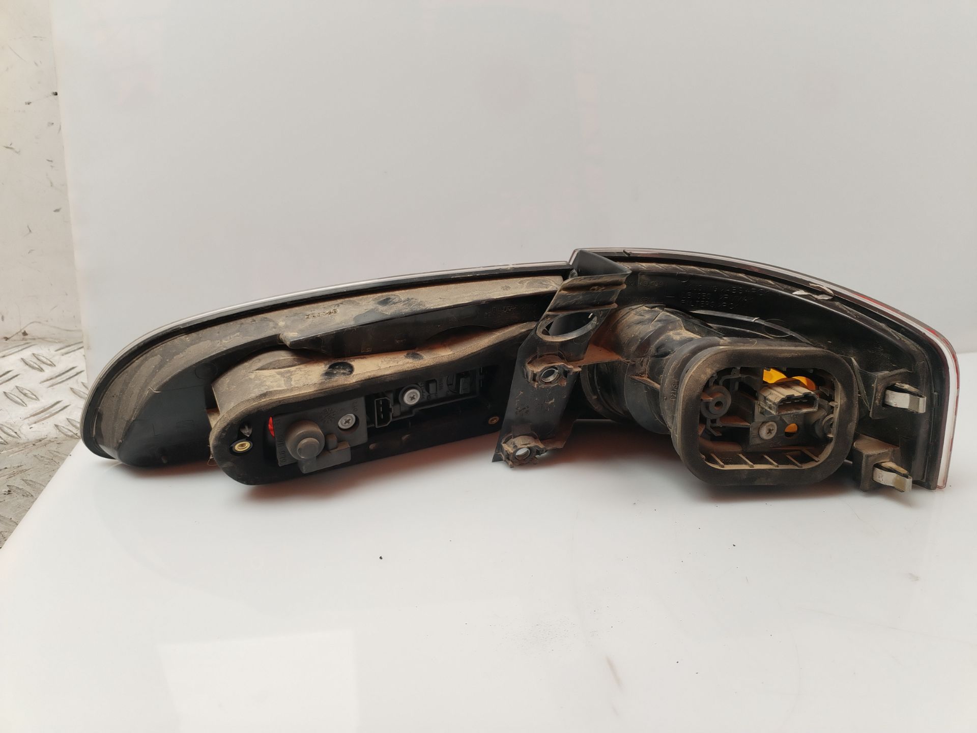 PILOTO TRASERO 134505