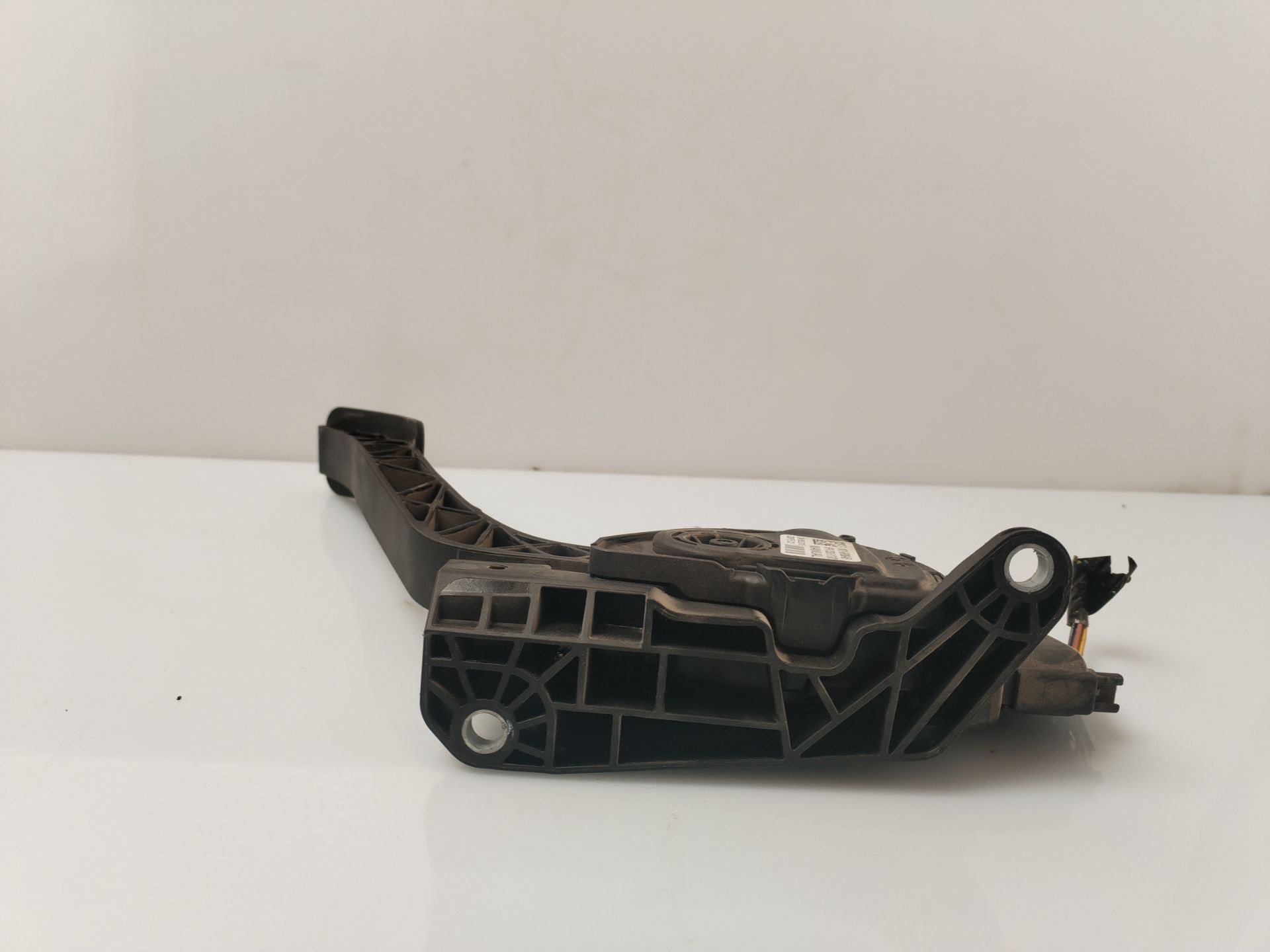 PEDAL ACELERADOR 135431
