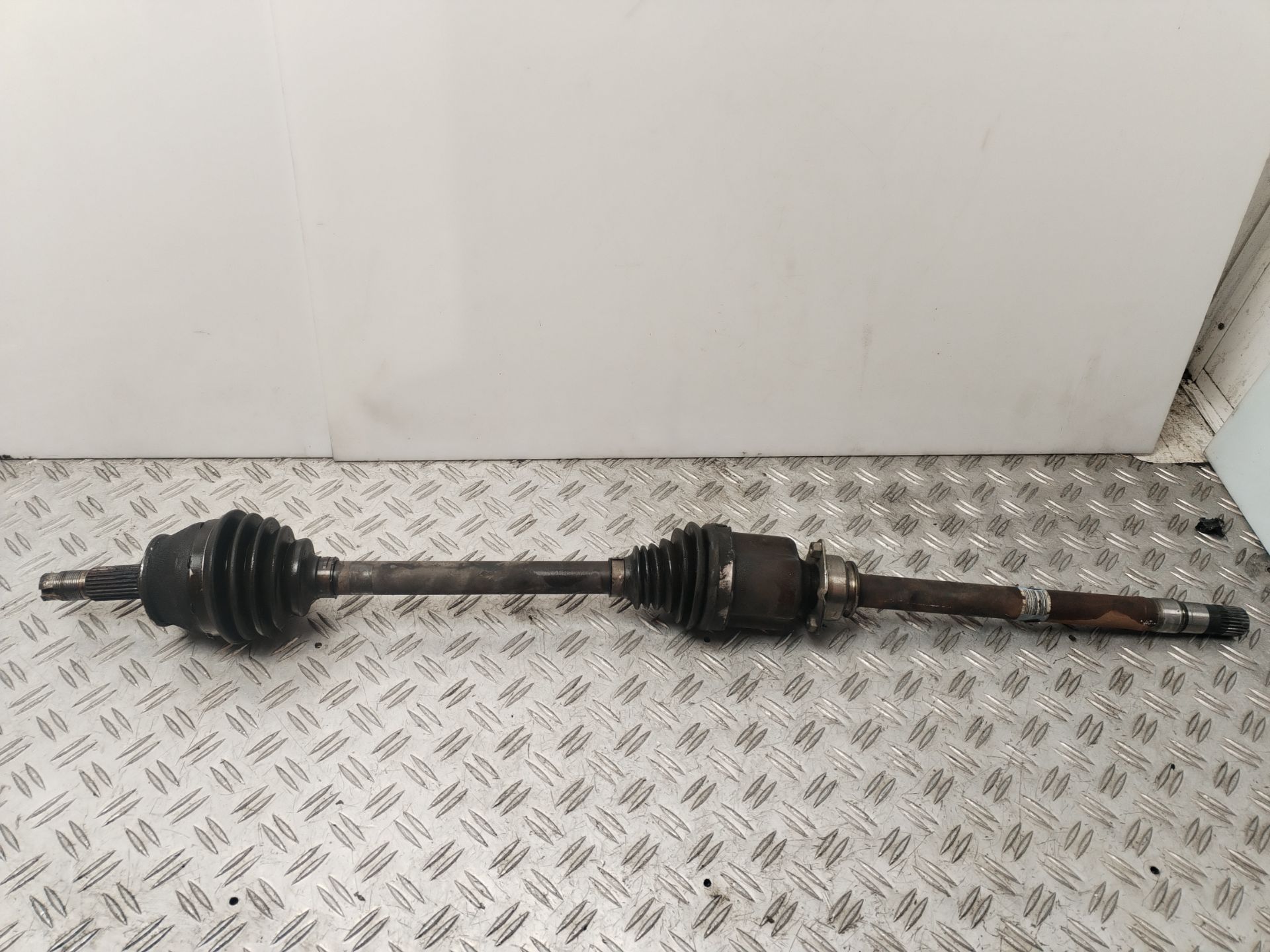 TRANSMISION DELANTERA DERECHA 135225