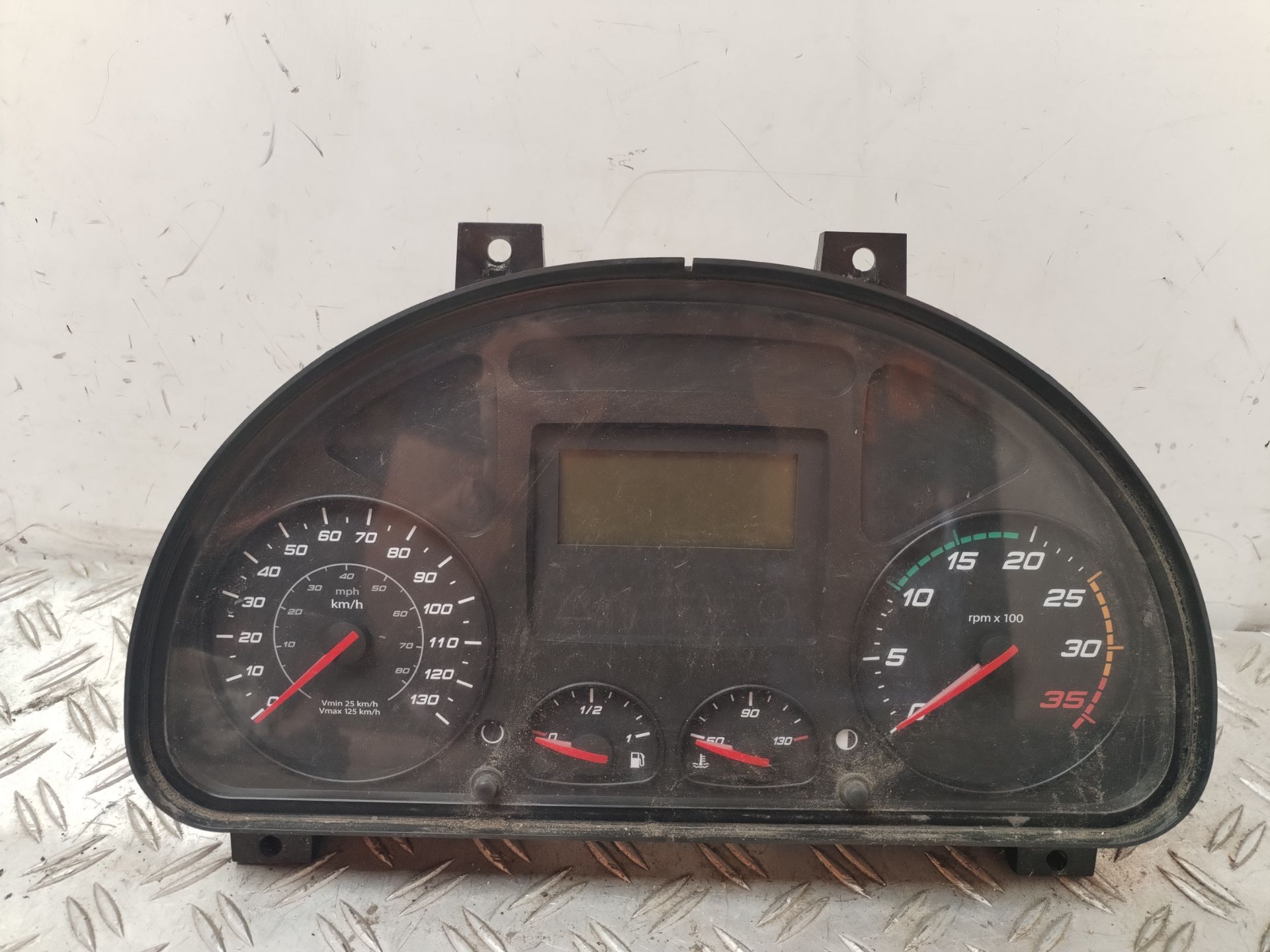 CUADRO INSTRUMENTOS 129205