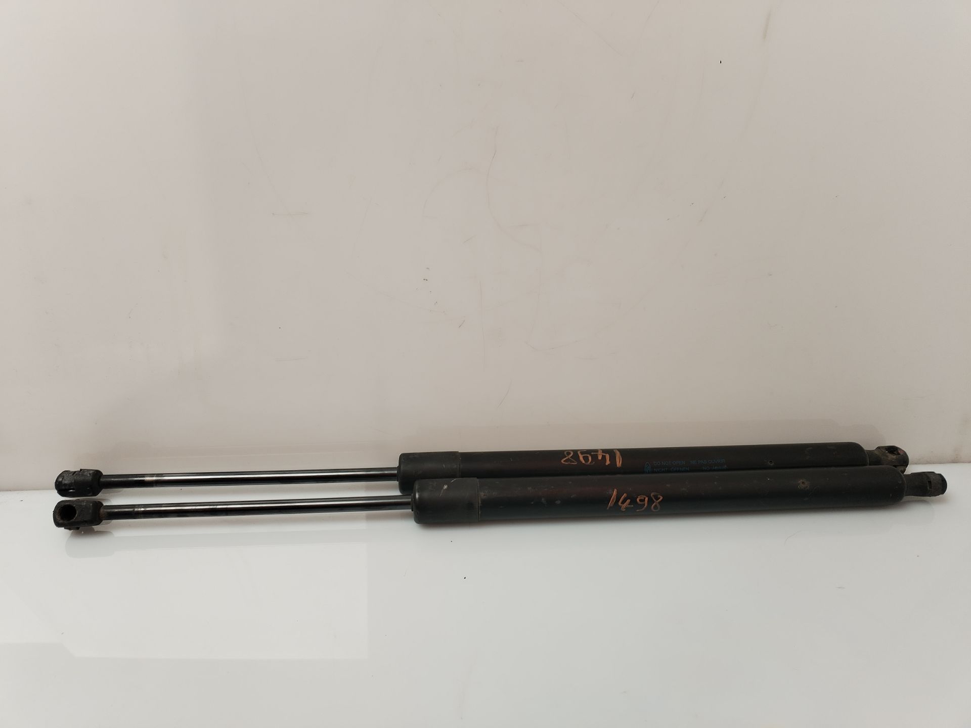 AMORTIGUADORES MALETERO / PORTON 135366