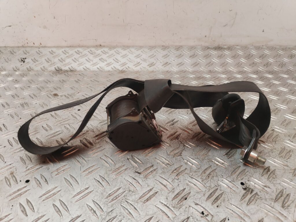 CINTURON SEGURIDAD DELANTERO IZQUIERDO 132084