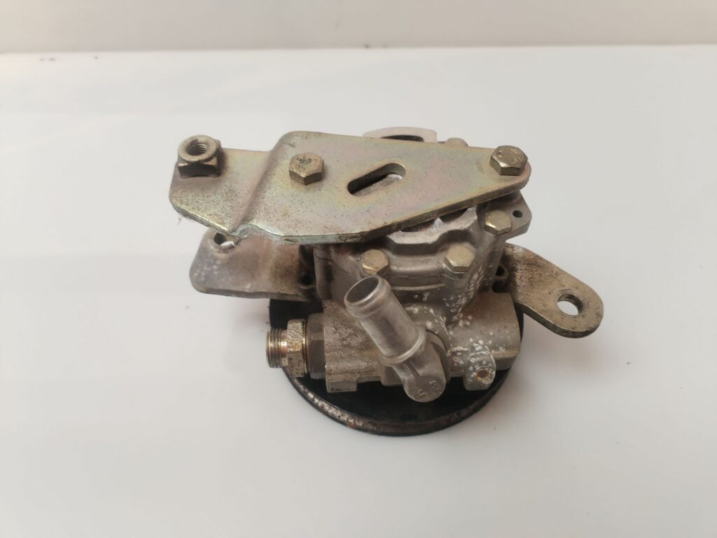 BOMBA DIRECCION 135712