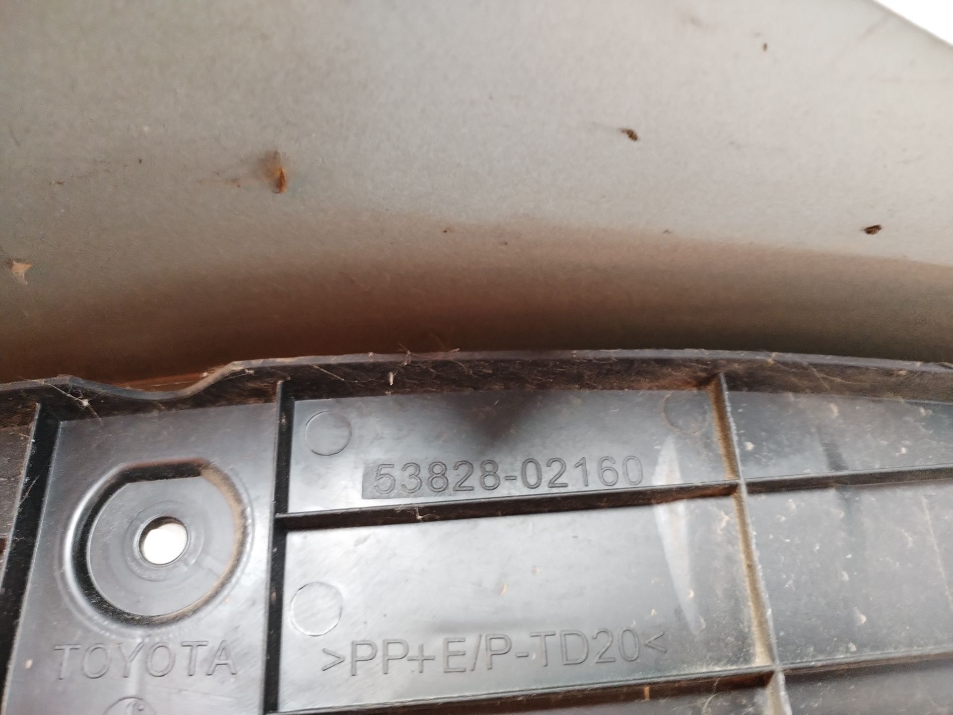 ALETA DELANTERA IZQUIERDA 135607