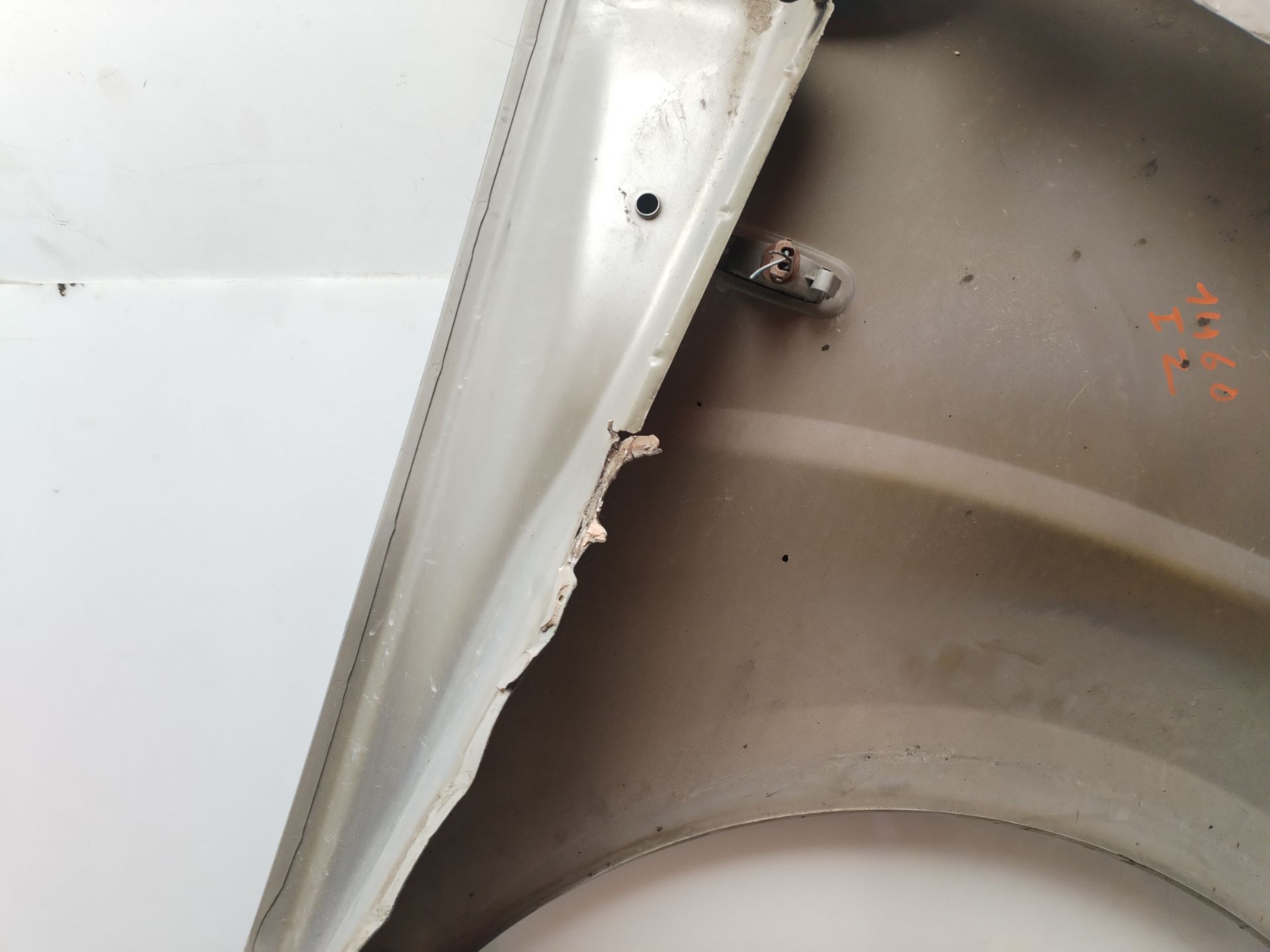 ALETA DELANTERA IZQUIERDA 135287