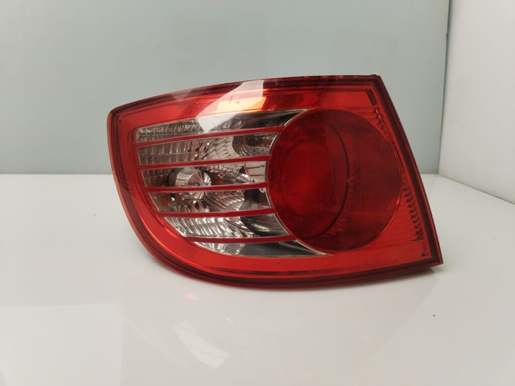 PILOTO TRASERO IZQUIERDO 134613