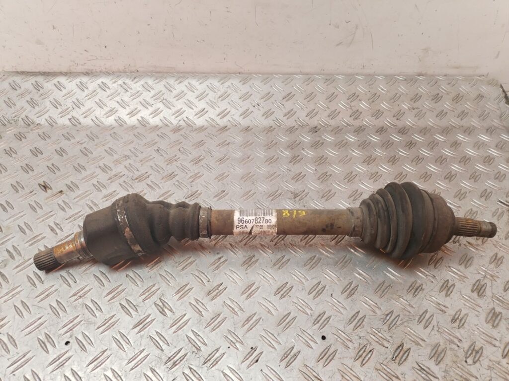 TRANSMISION DELANTERA IZQUIERDA 129853