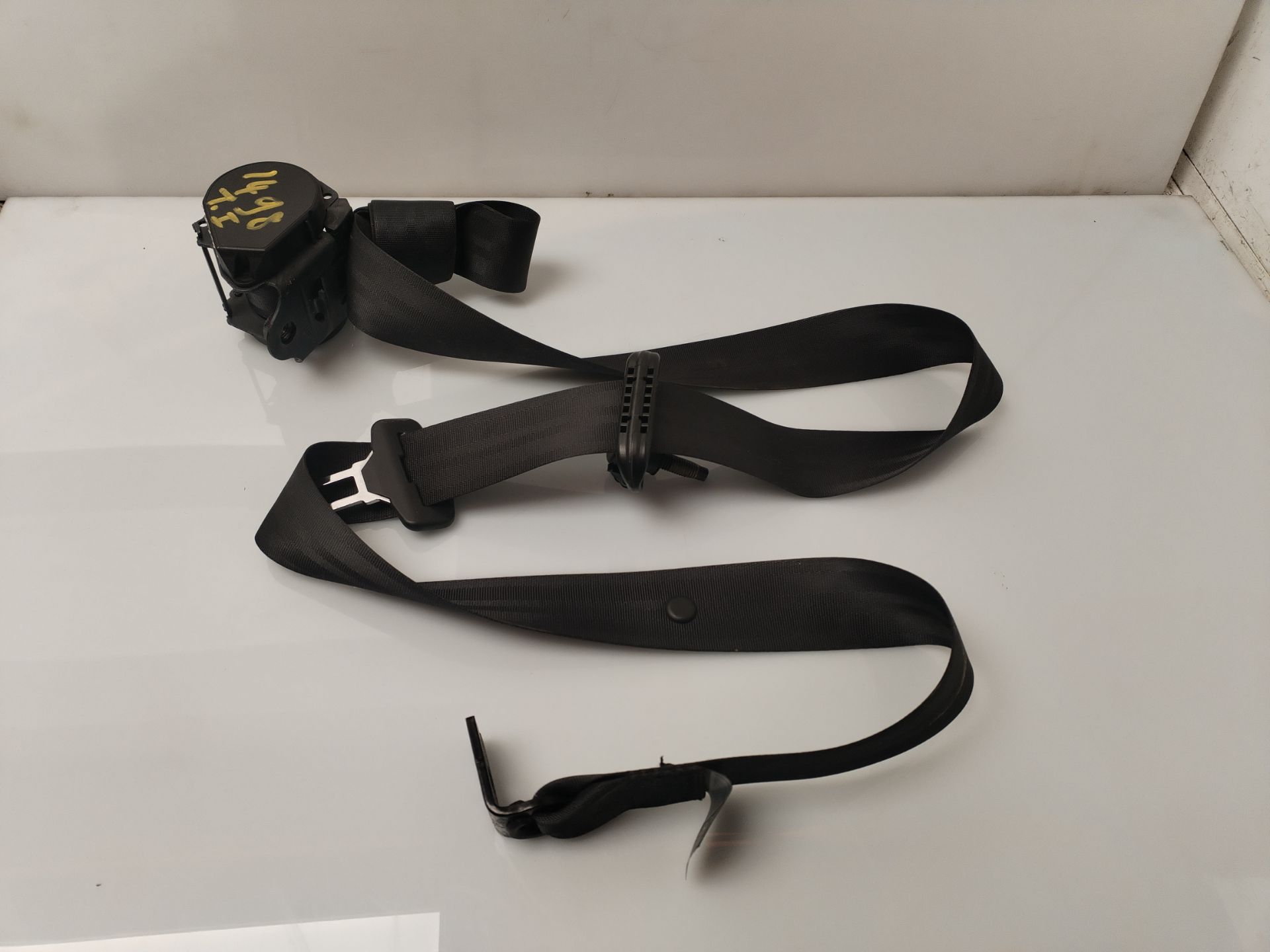 CINTURON SEGURIDAD TRASERO IZQUIERDO 135386