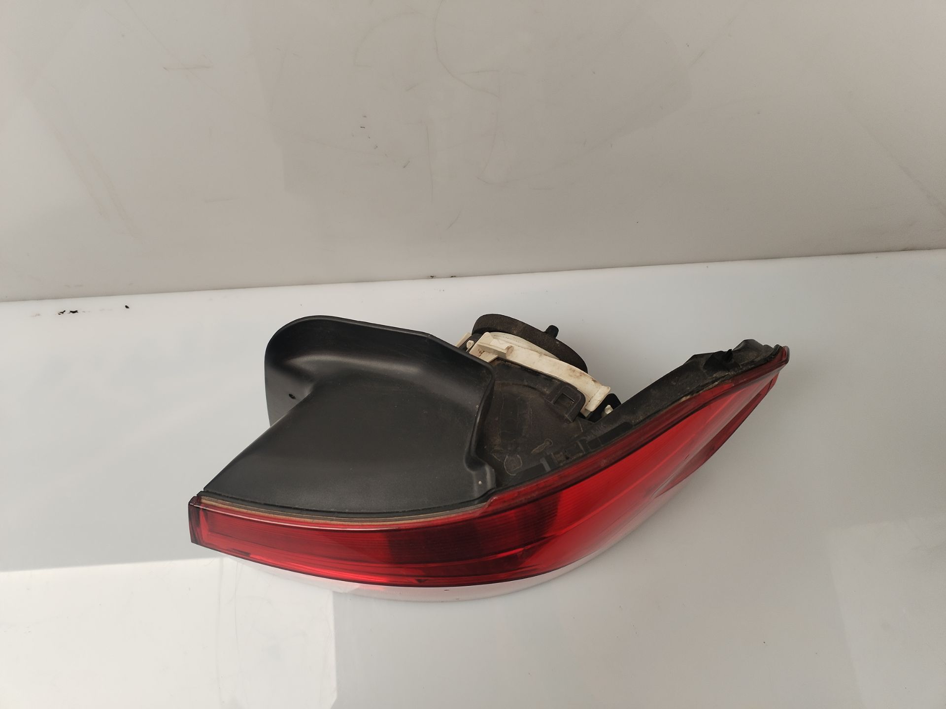 PILOTO TRASERO DERECHO 135537