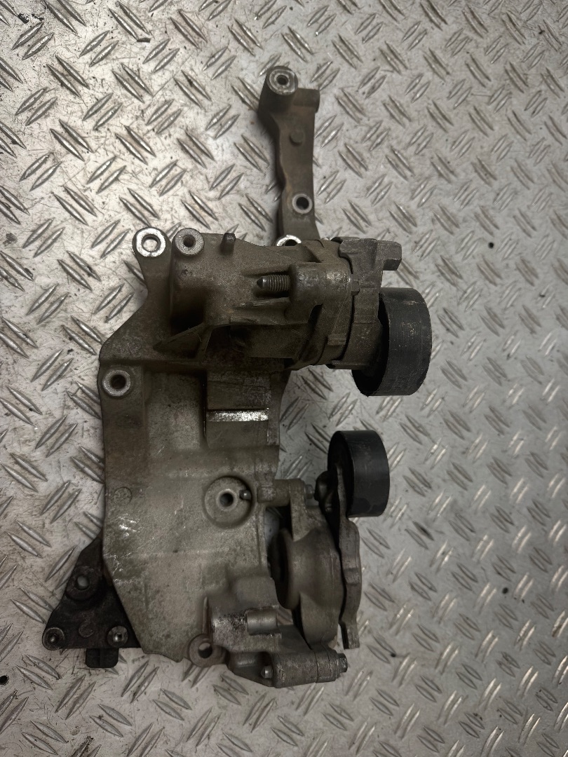 SOPORTE ALTERNADOR 134850