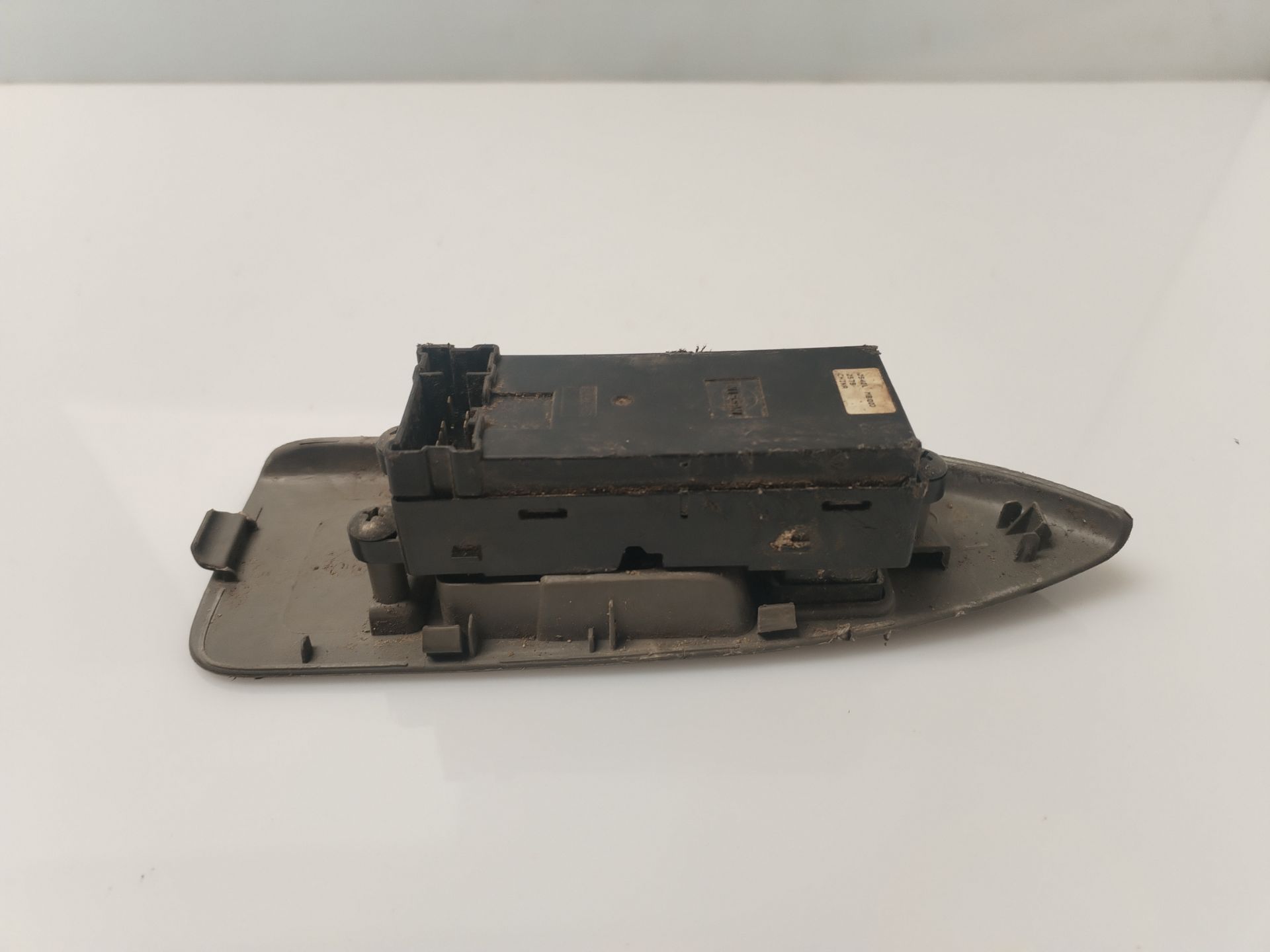 MANDO ELEVALUNAS DELANTERO IZQUIERDO 134764