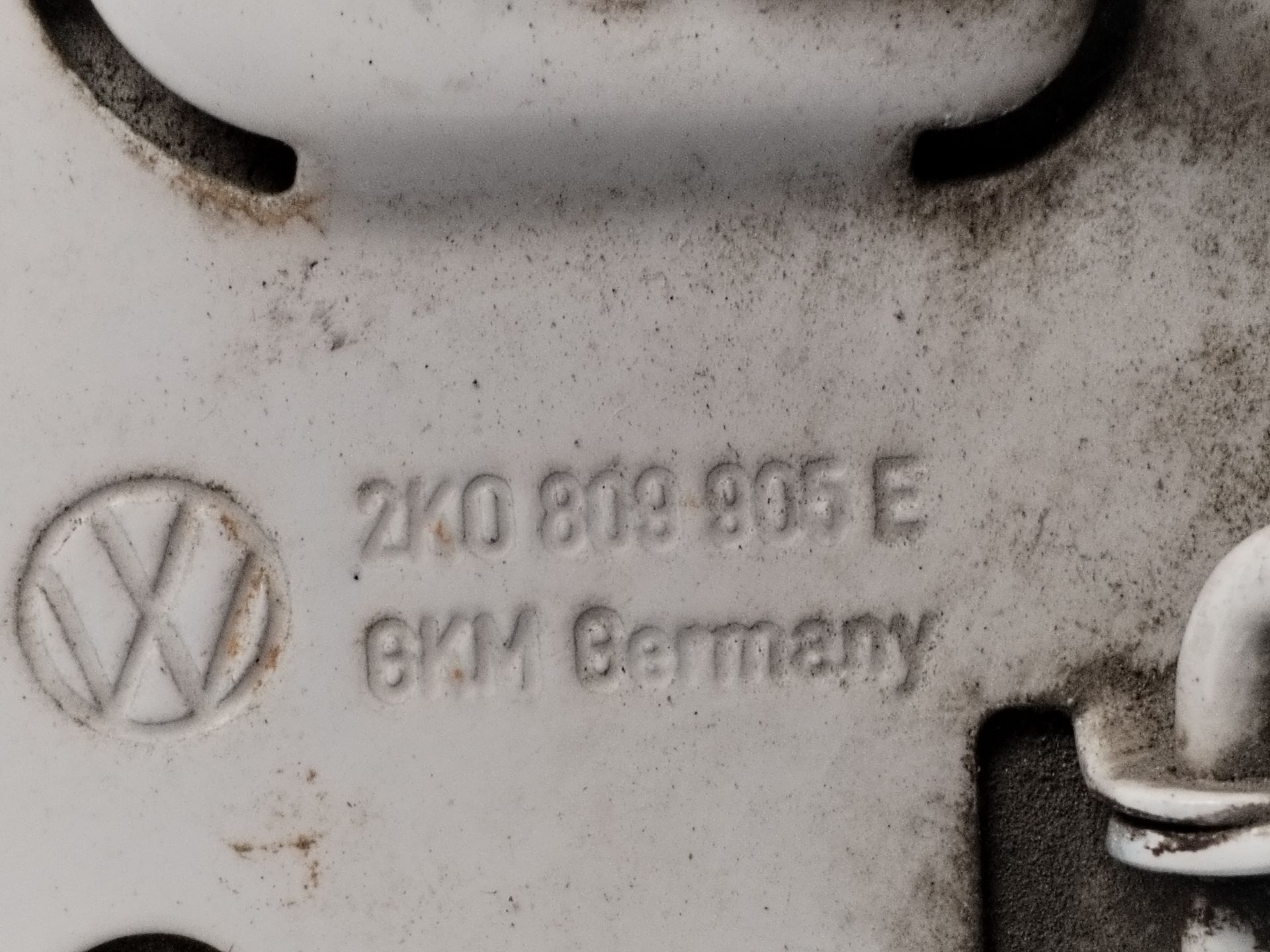 TAPA EXTERIOR COMBUSTIBLE 133602