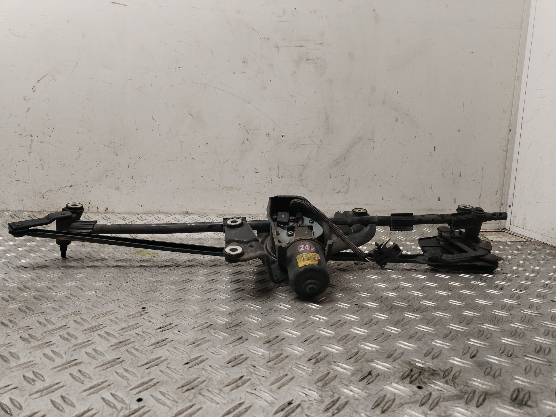 MOTOR LIMPIA DELANTERO 133833