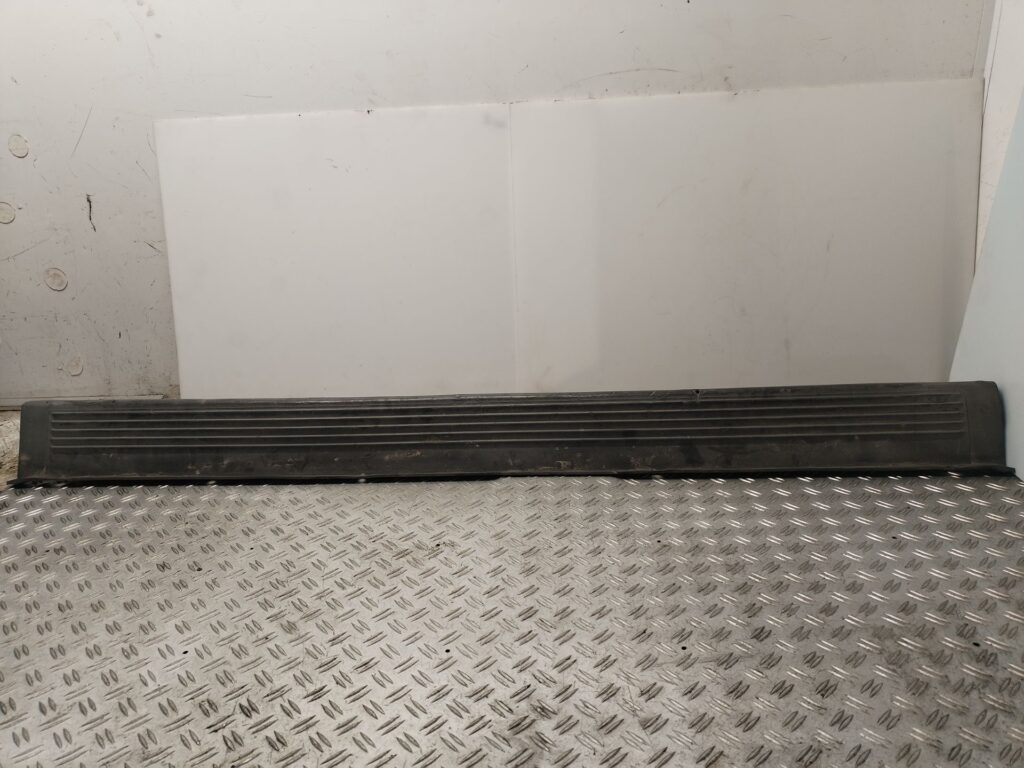 PARAGOLPES TRASERO 135199