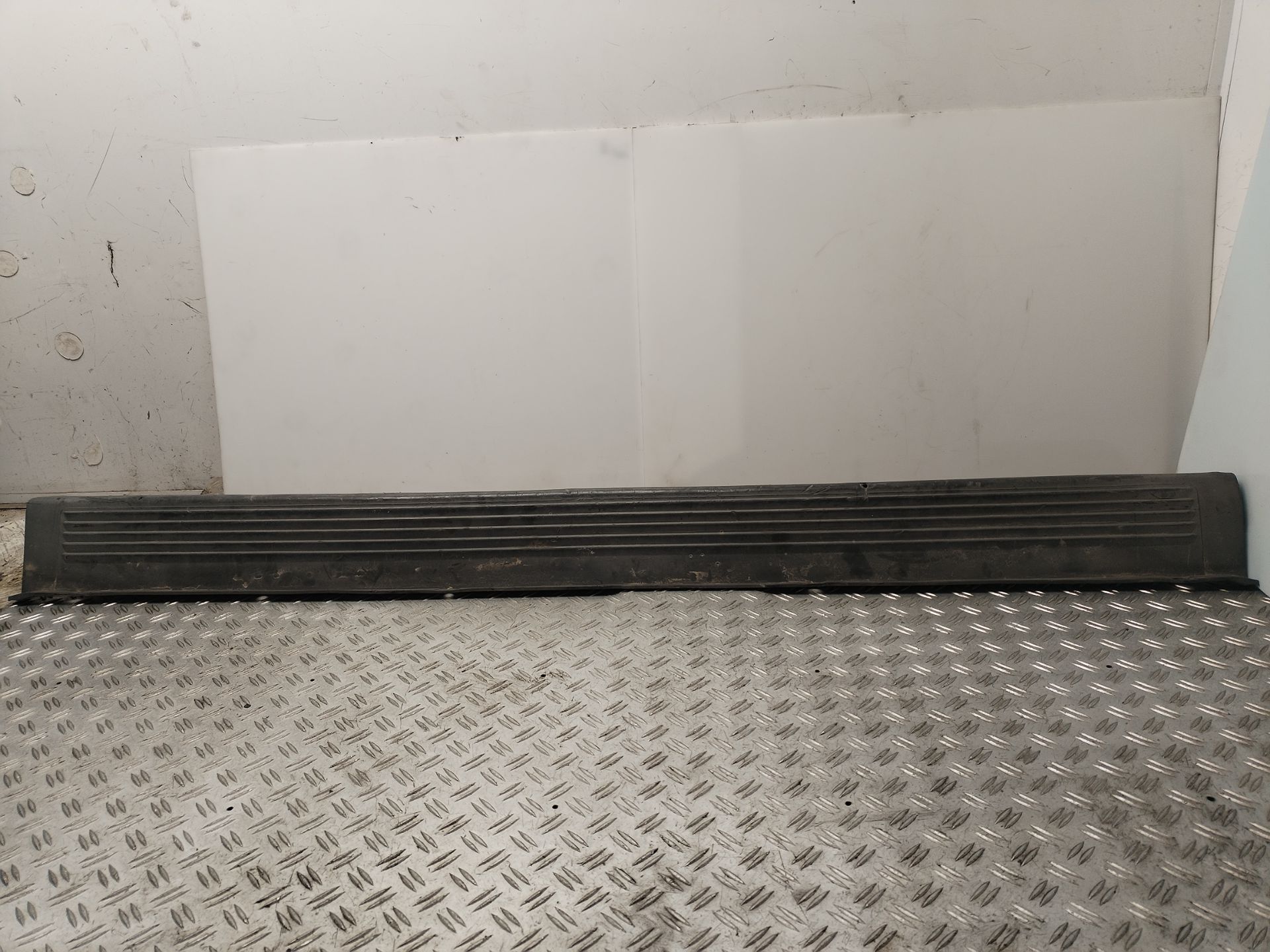 PARAGOLPES TRASERO 135199