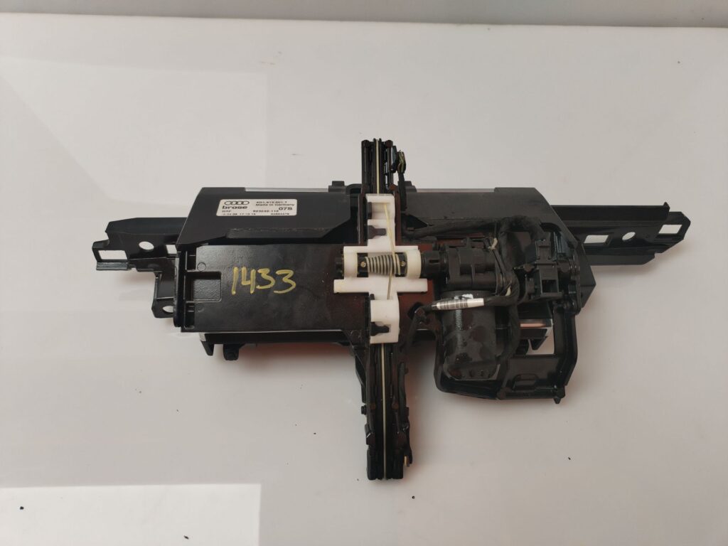 PANTALLA MULTIFUNCION 134647