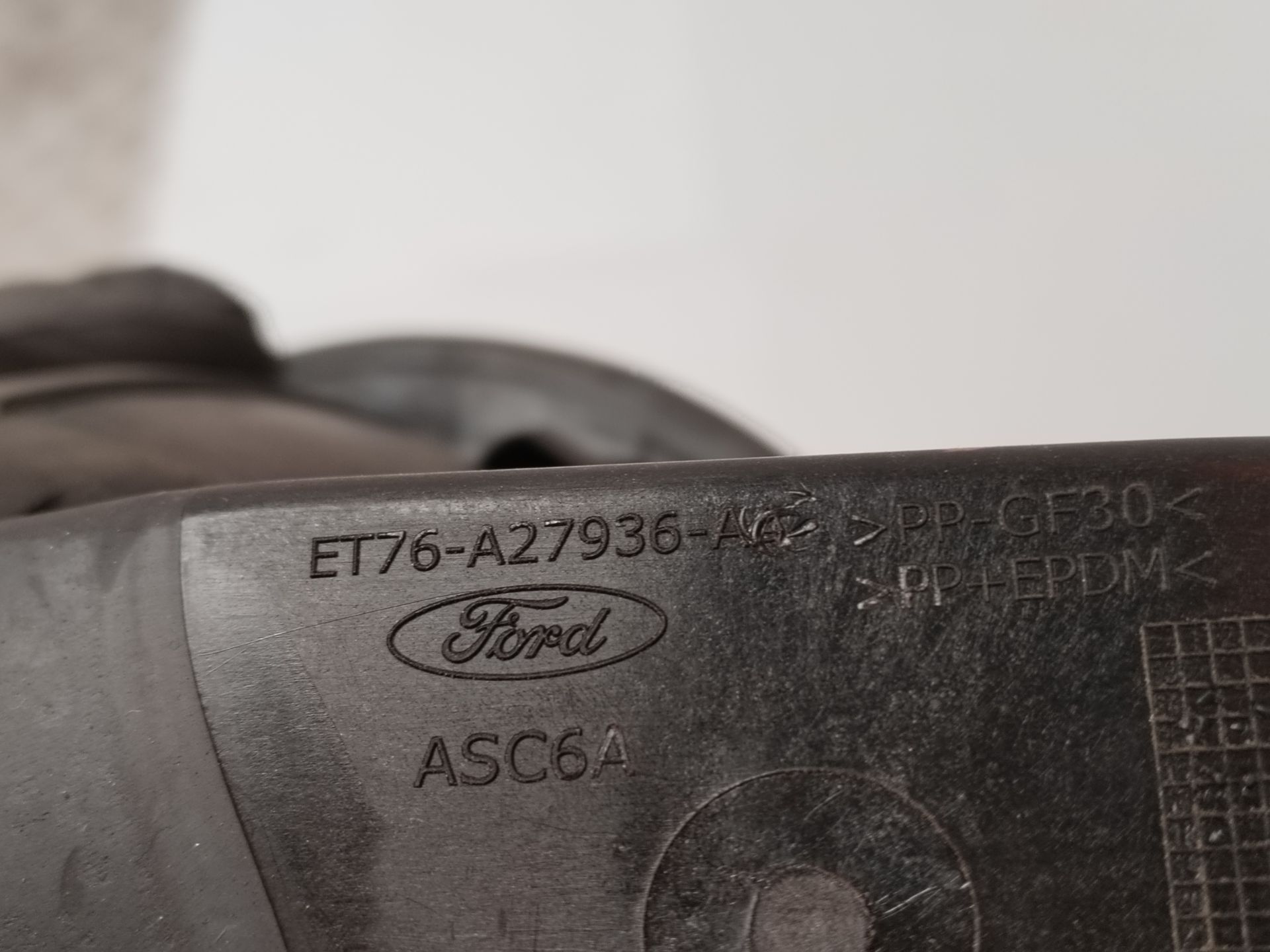 TAPA EXTERIOR COMBUSTIBLE 135367