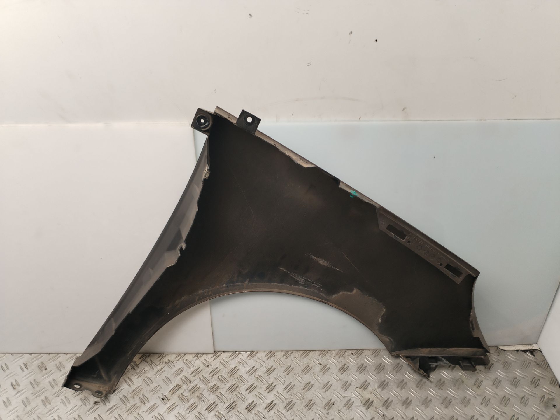 ALETA DELANTERA IZQUIERDA 134869