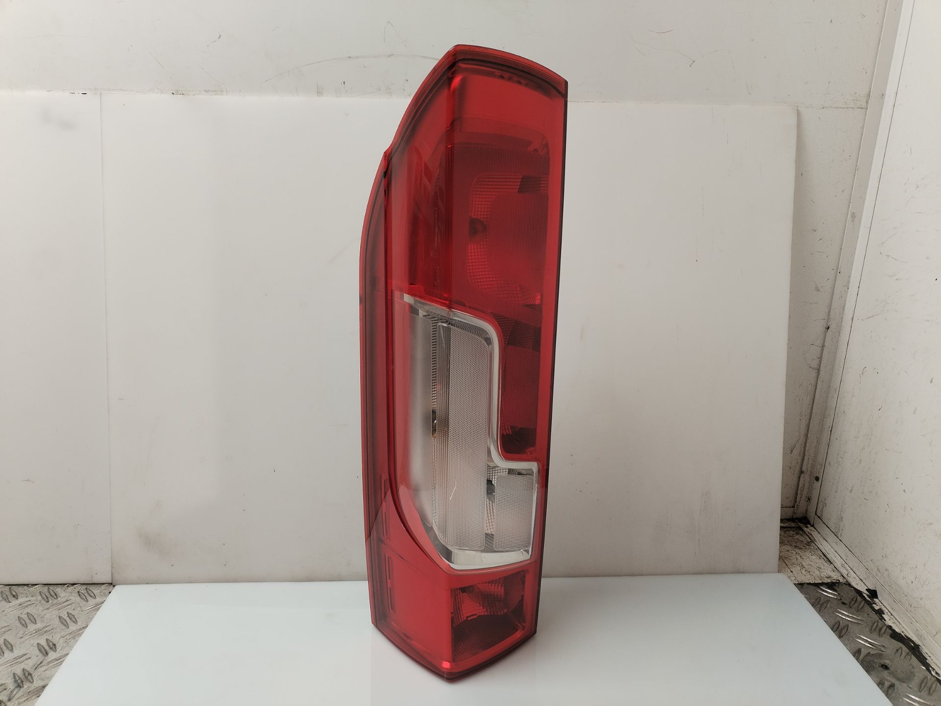 PILOTO TRASERO IZQUIERDO 135244