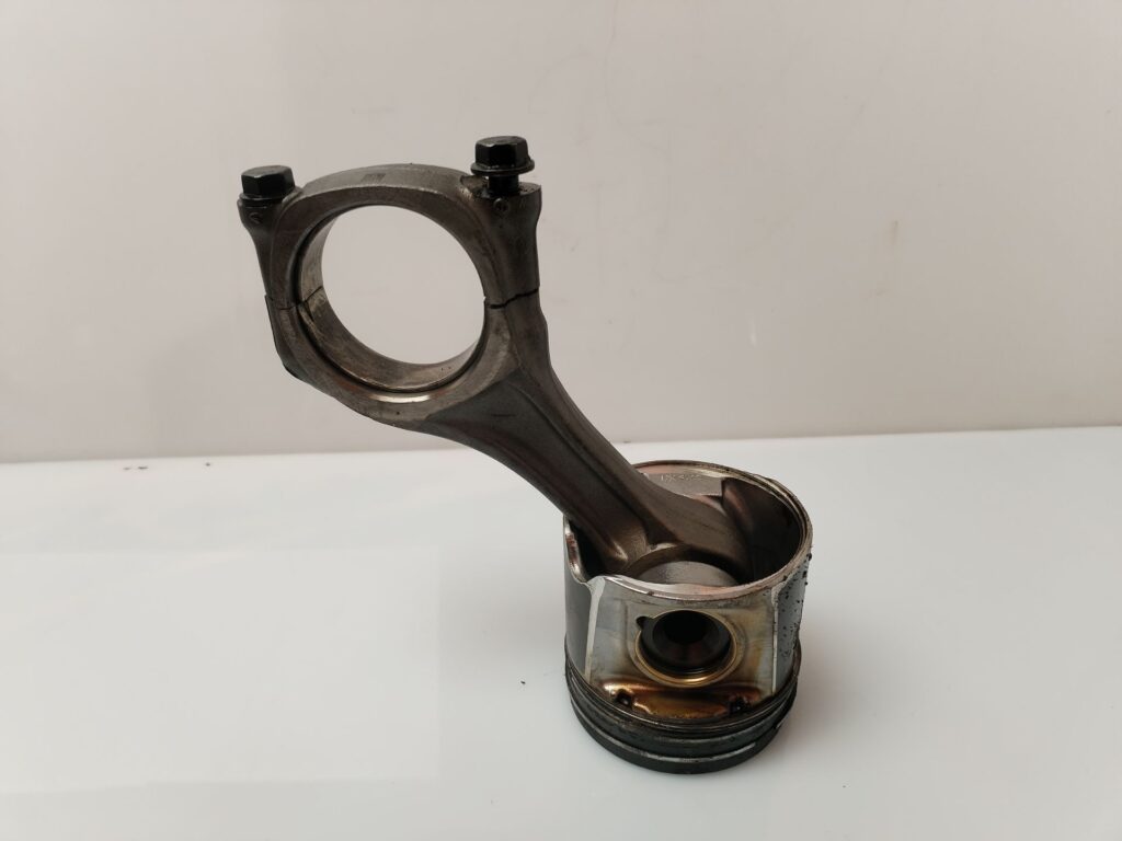 PISTON 135682