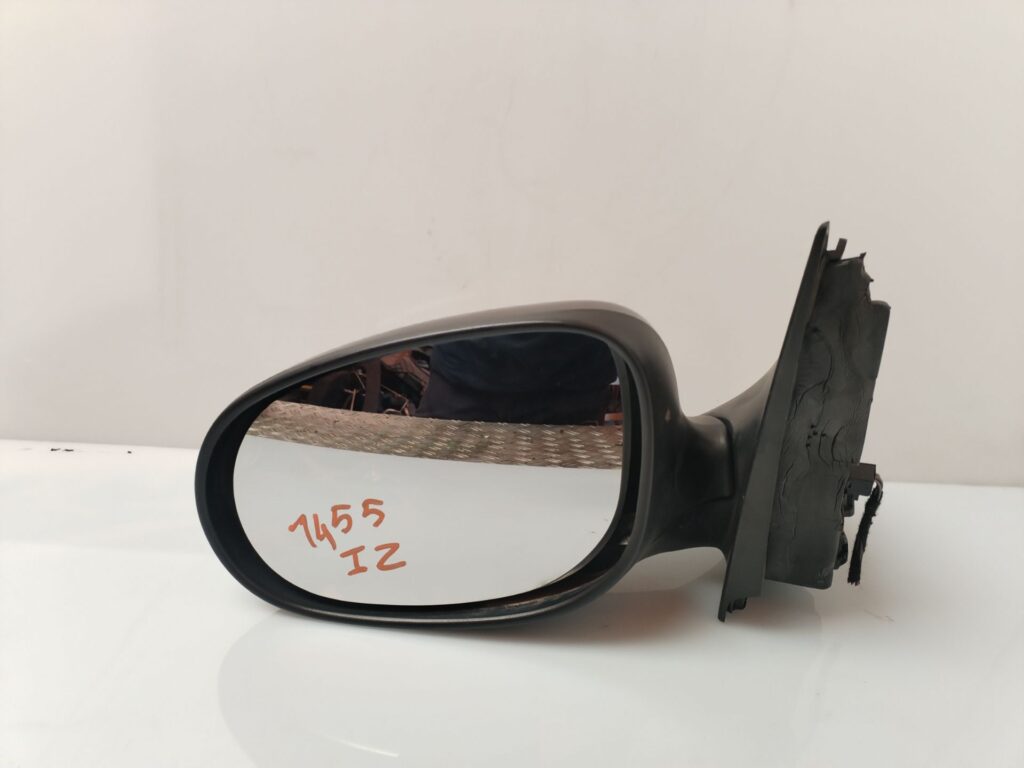 RETROVISOR IZQUIERDO 135572