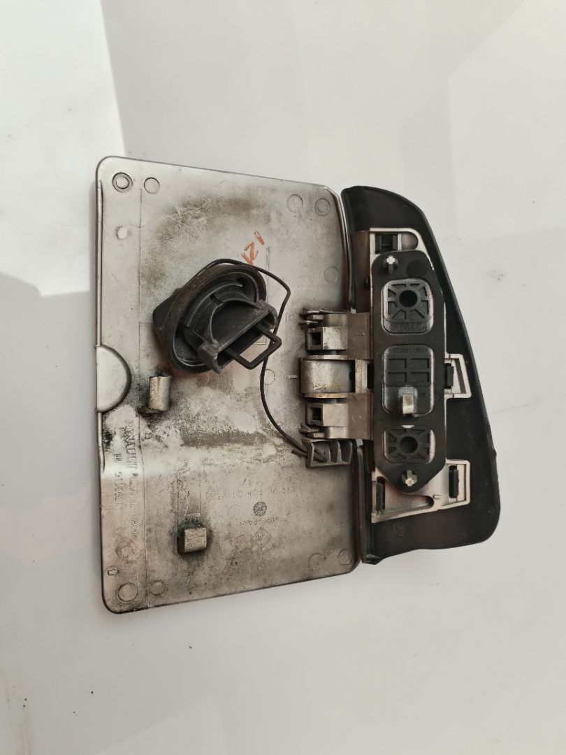 TAPA EXTERIOR COMBUSTIBLE 134935