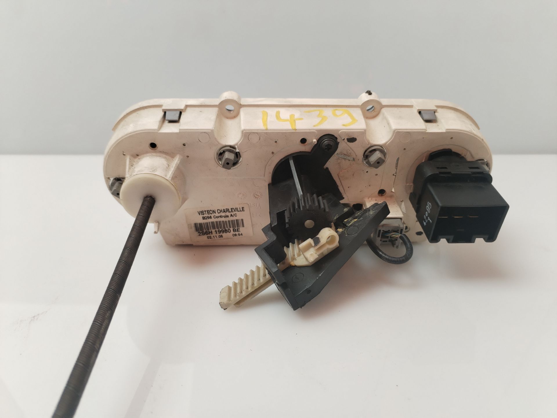 MANDO CALEFACCION / AIRE ACONDICIONADO 134657