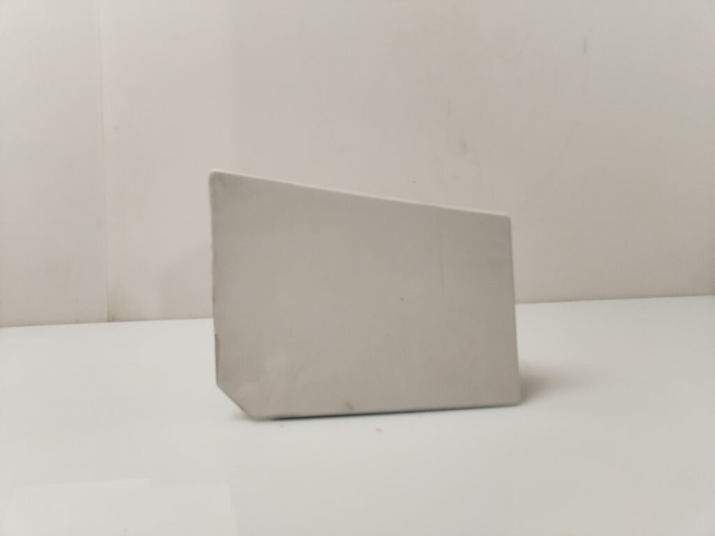 TAPA EXTERIOR COMBUSTIBLE 135214