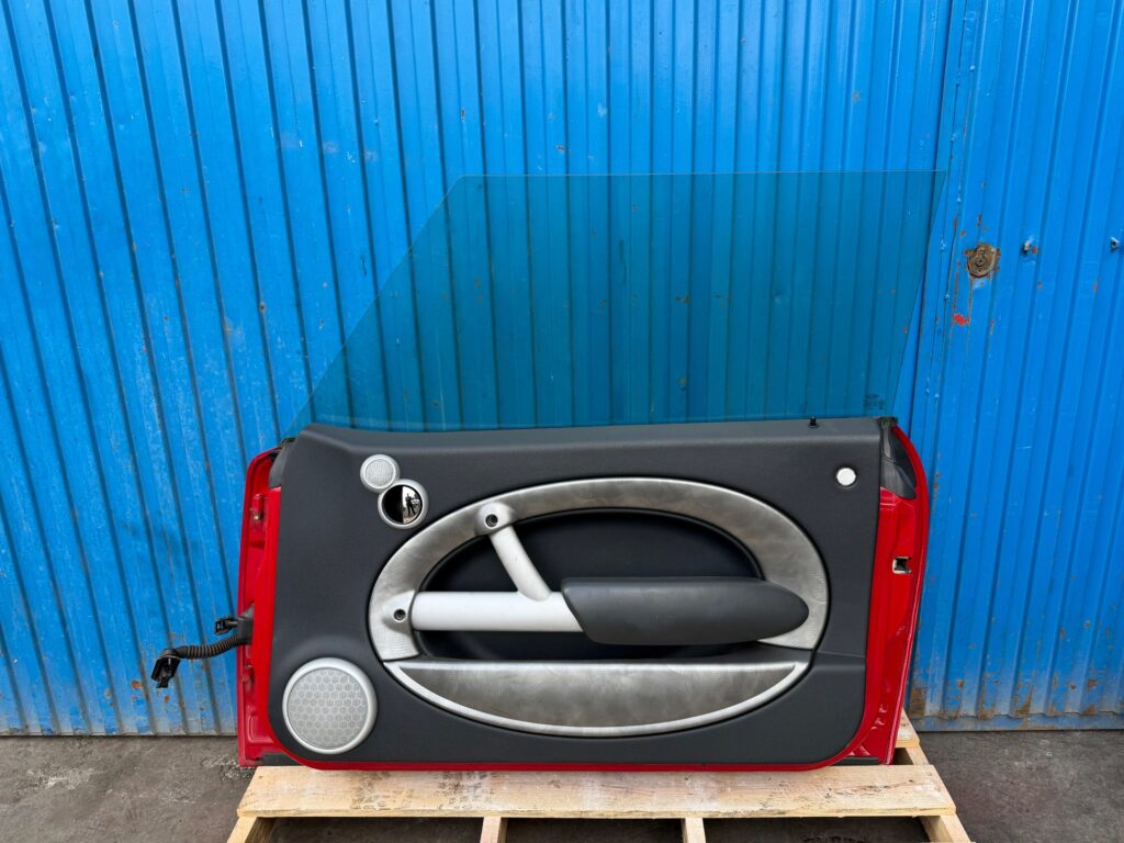 BOMBIN PUERTA DELANTERA DERECHA 134743