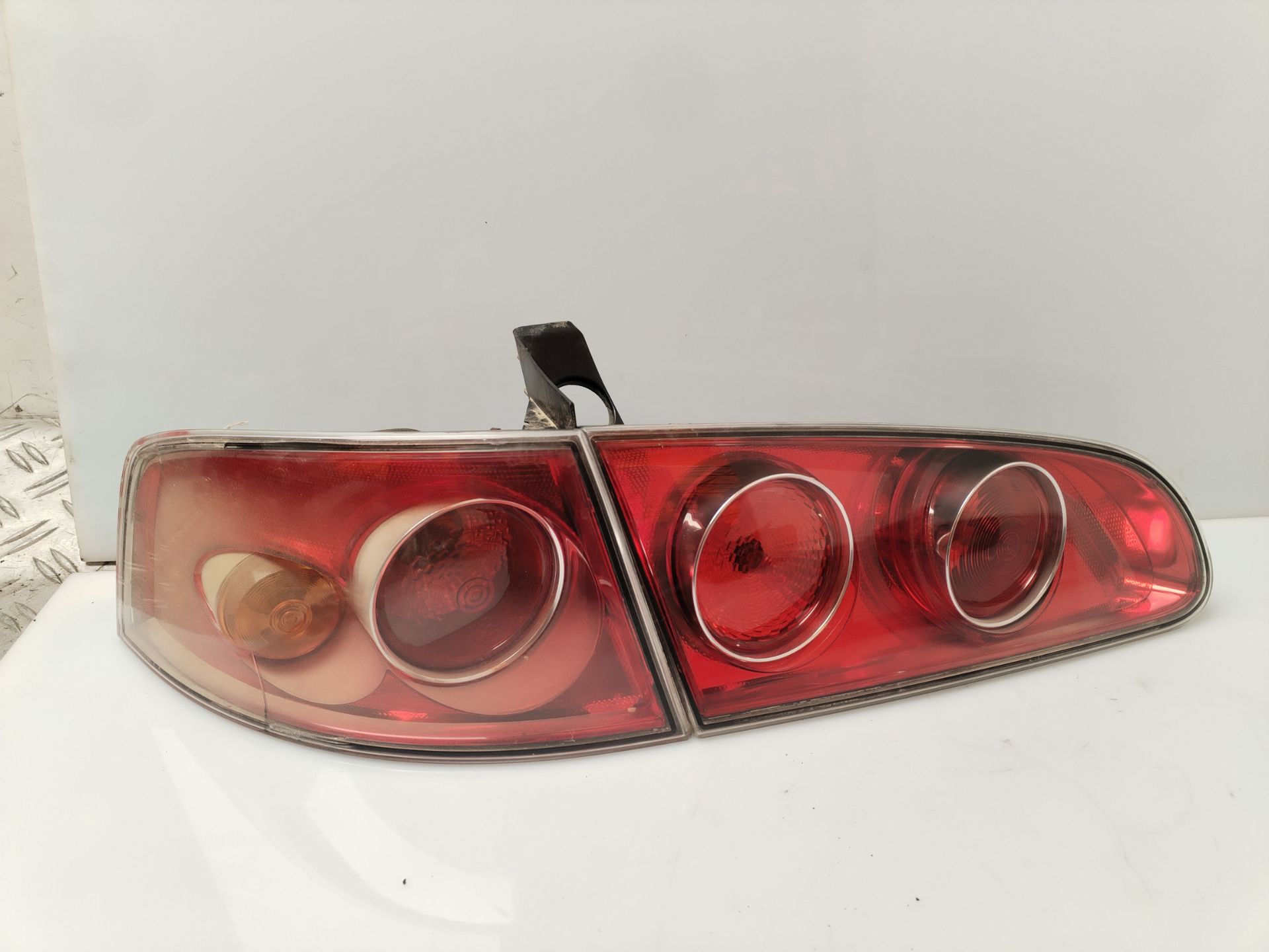 PILOTO TRASERO 134505