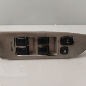 MANDO ELEVALUNAS DELANTERO IZQUIERDO 134615