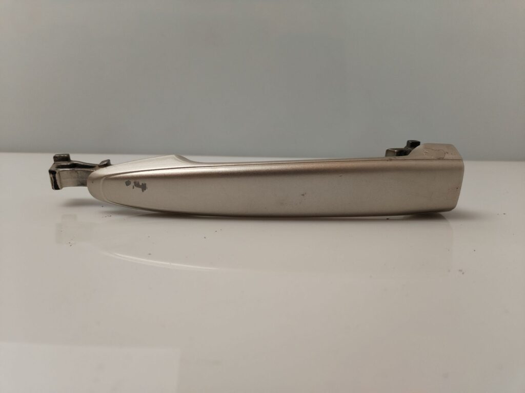 MANETA EXTERIOR DELANTERA IZQUIERDA 134632