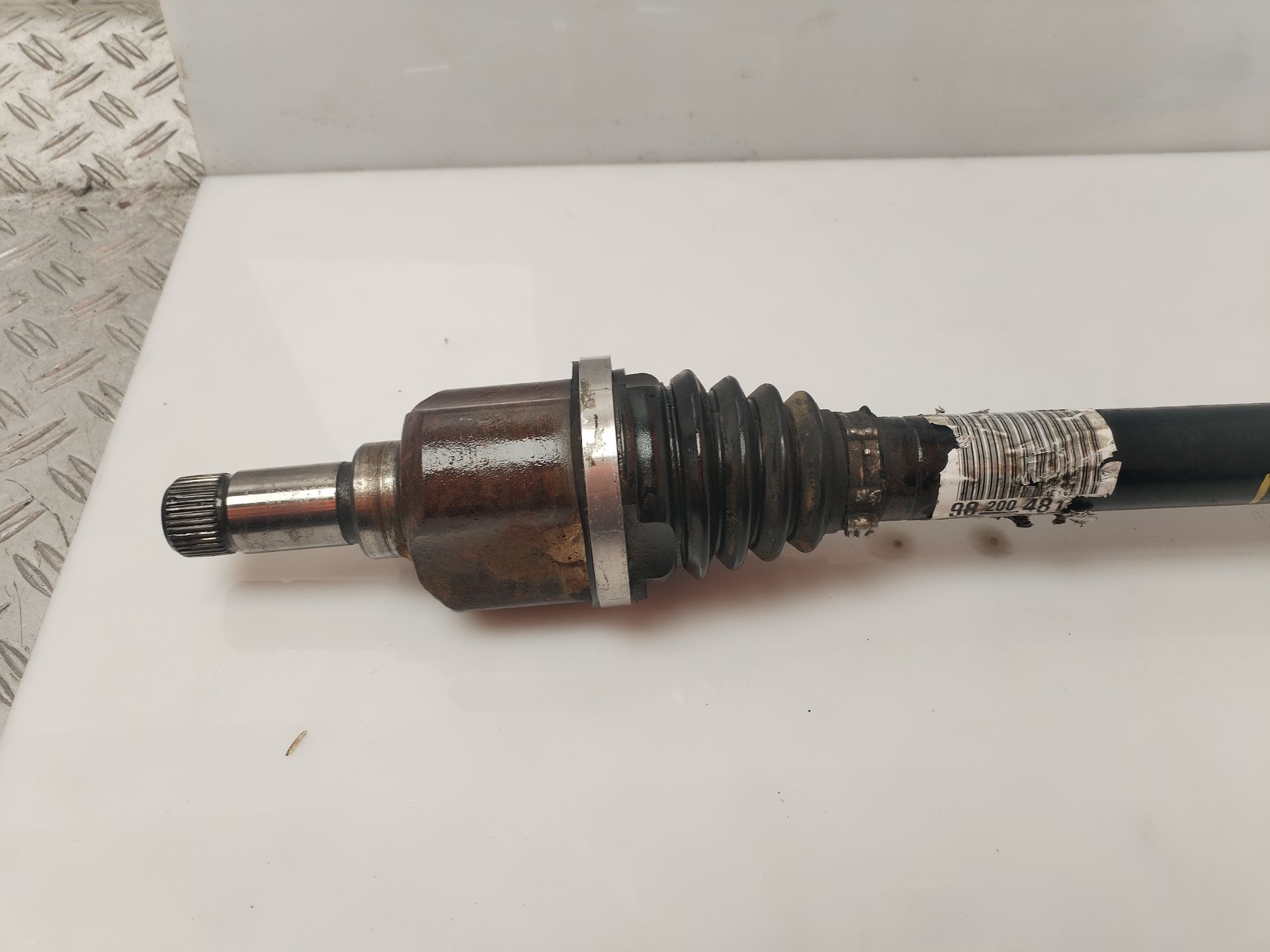 TRANSMISION DELANTERA IZQUIERDA 134919