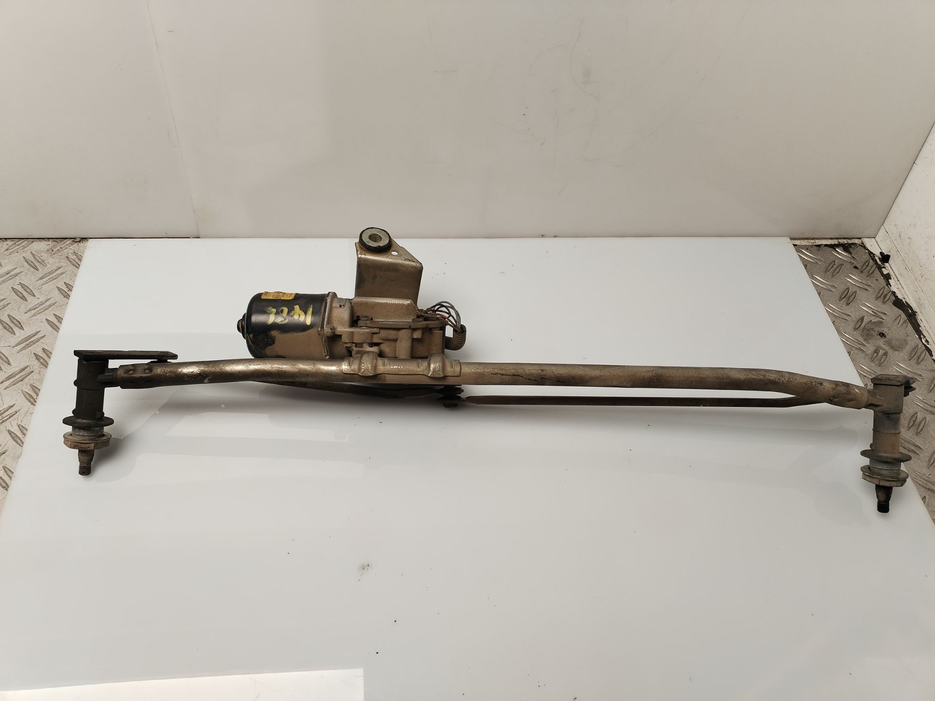 MOTOR LIMPIA DELANTERO 135208