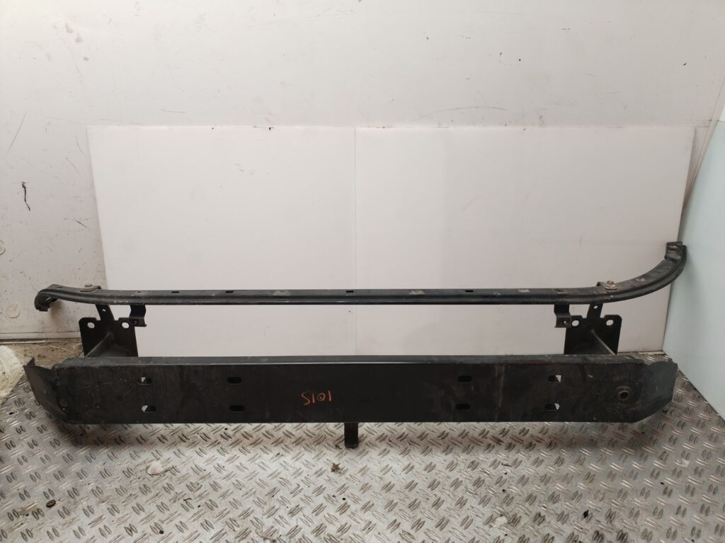 REFUERZO PARAGOLPES DELANTERO 135599