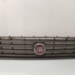 REJILLA DELANTERA 135212