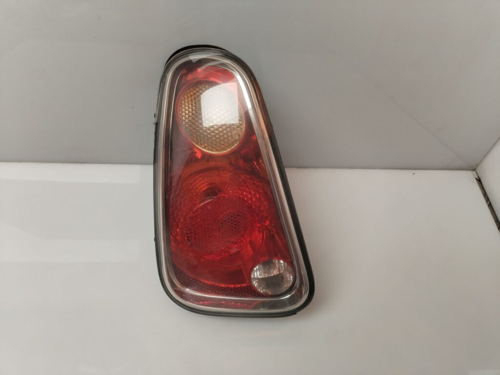 PILOTO TRASERO IZQUIERDO 134707