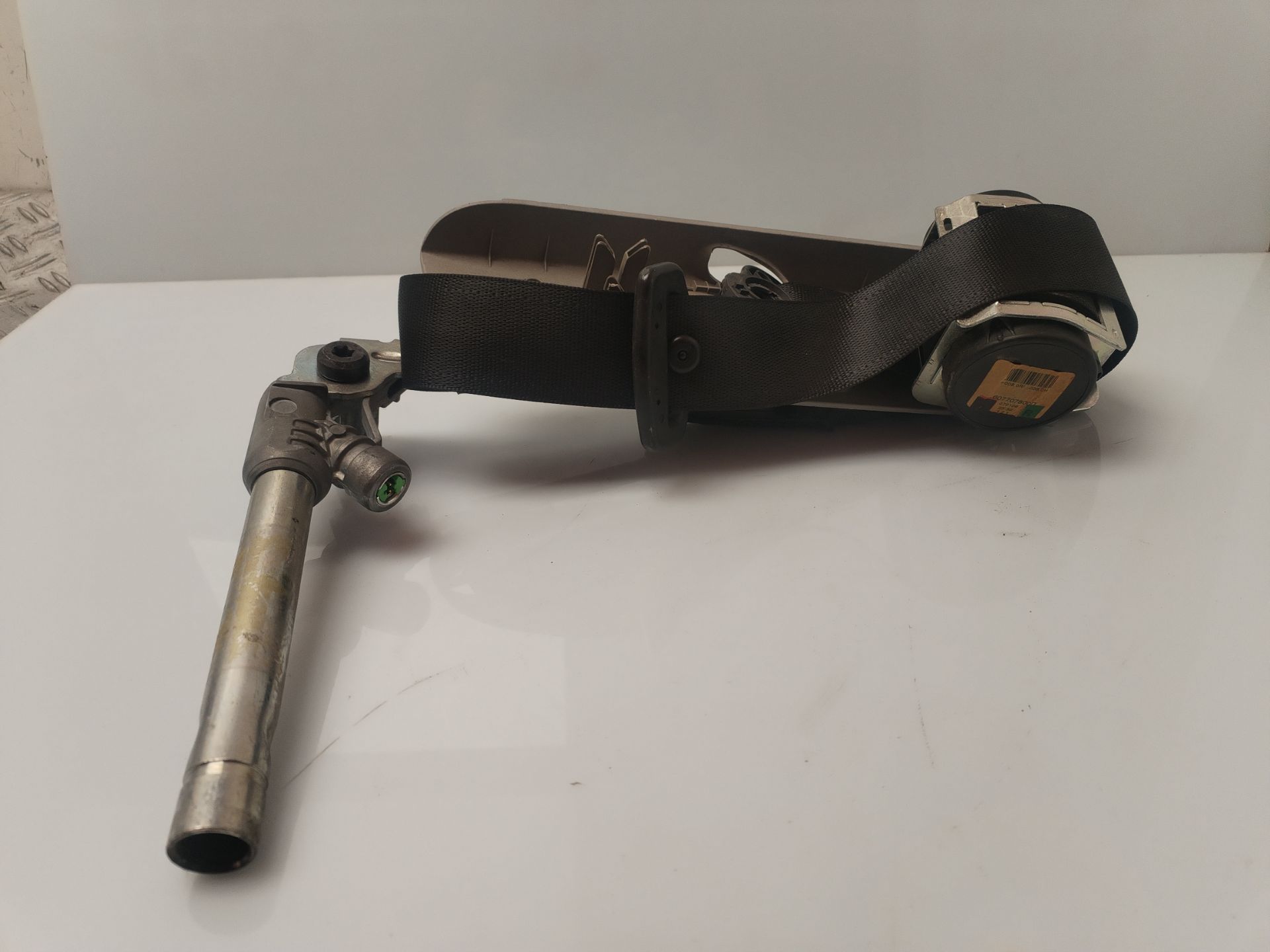 CINTURON SEGURIDAD DELANTERO DERECHO 133745